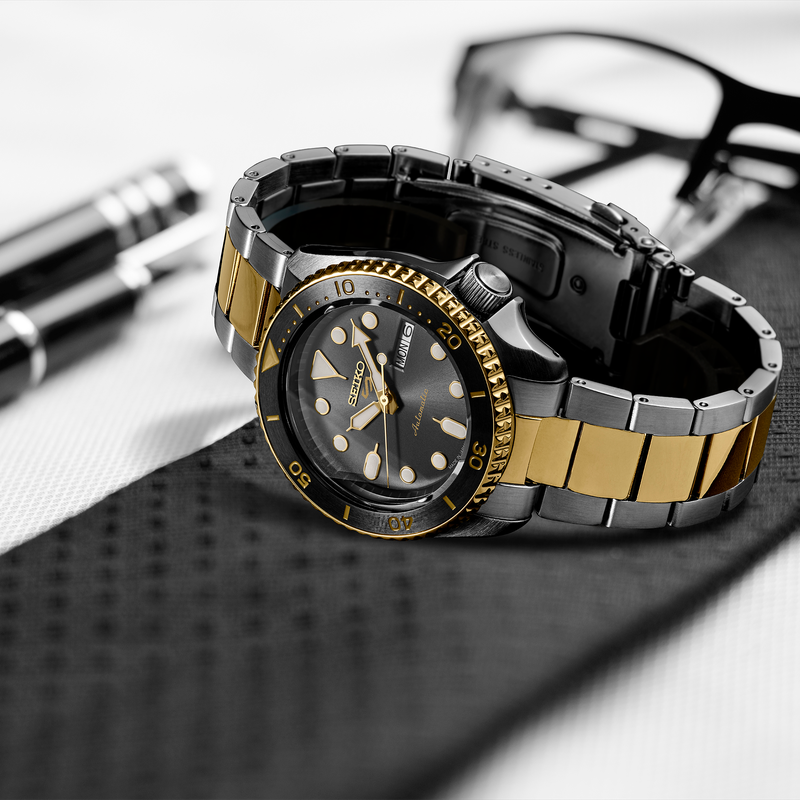 Seiko 5 Sports