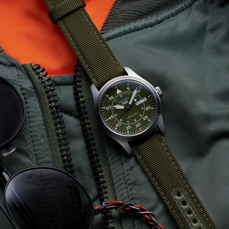 Seiko 5 Sports